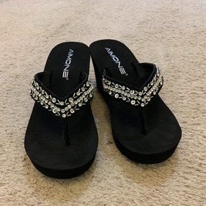 6.5 Womens Black Dressy Platform Wedge Flip Flop Sandals with Silver Sparkle